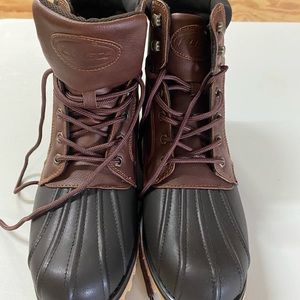 Lugz boots size 9.5. Never worn